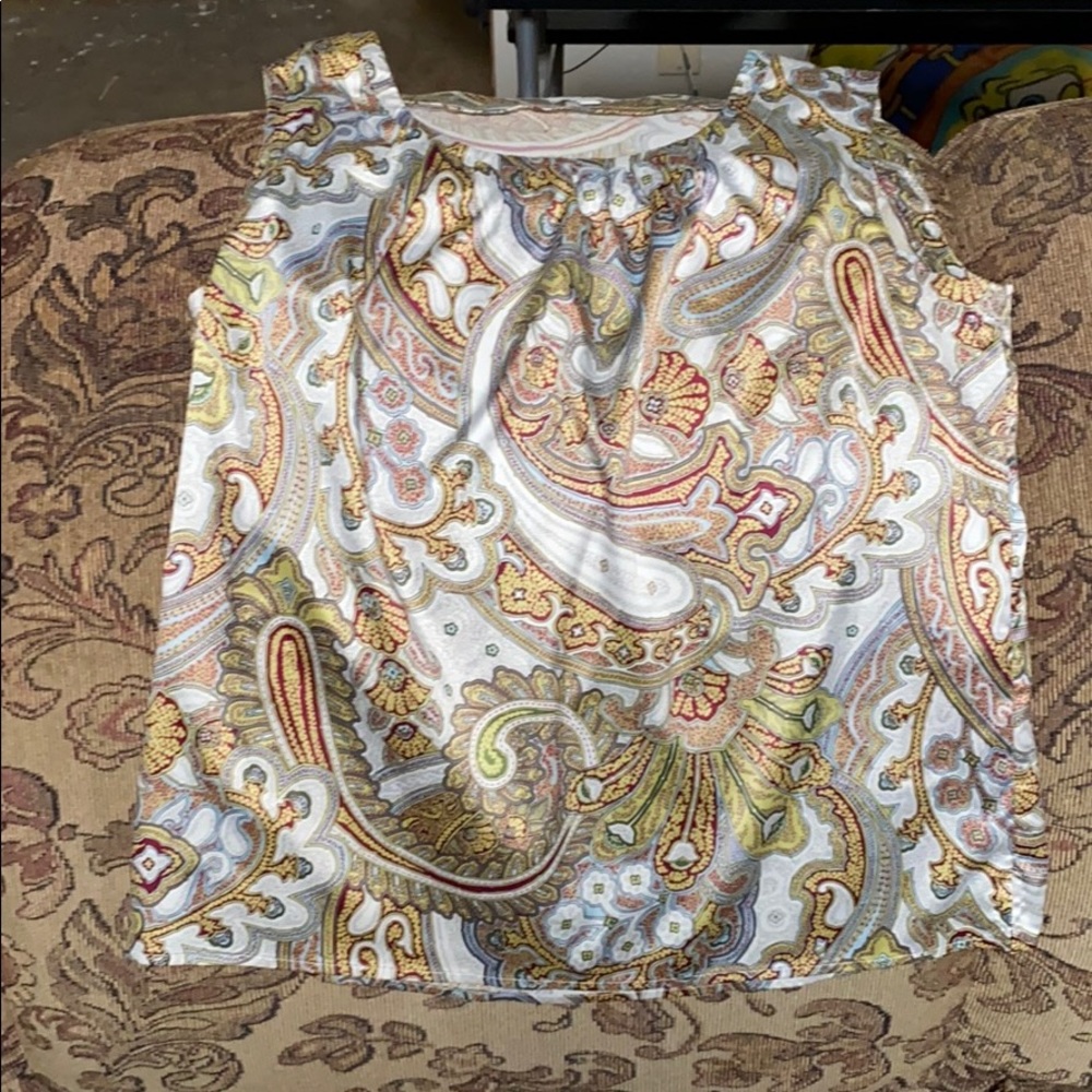 Women’s blouse